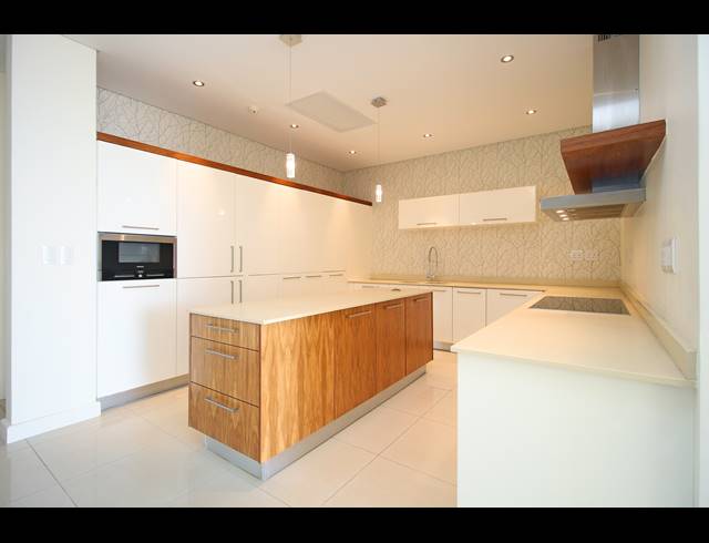 3 BEDROOM APARTMENT FOR SALE IN HOUGHTON ESTATE